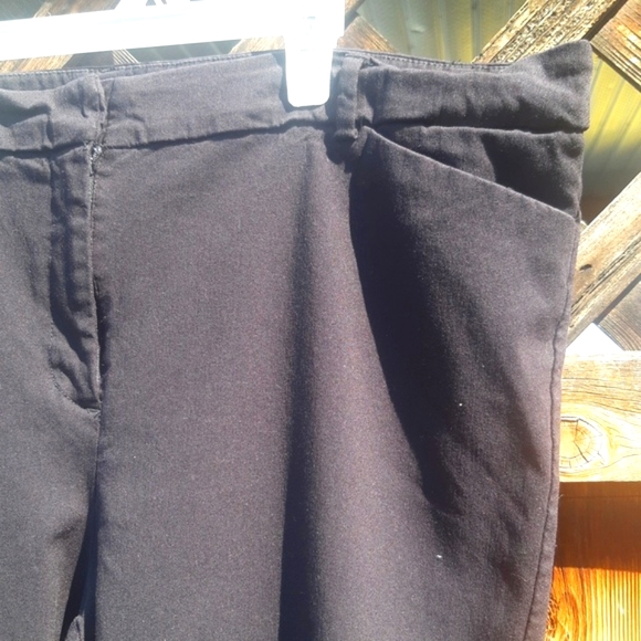 Michel Studio Black Stretch Capris - Picture 4 of 8
